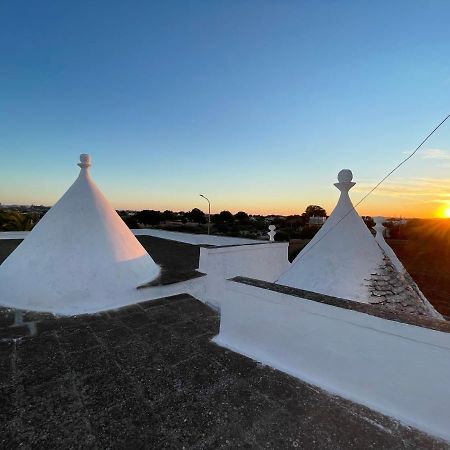 Trulli Lupoli In Valle D Itria Cisternino Exterior photo