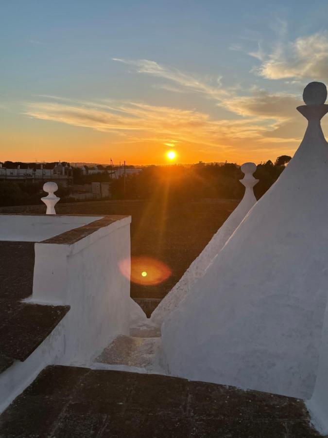 Trulli Lupoli In Valle D Itria Cisternino Exterior photo